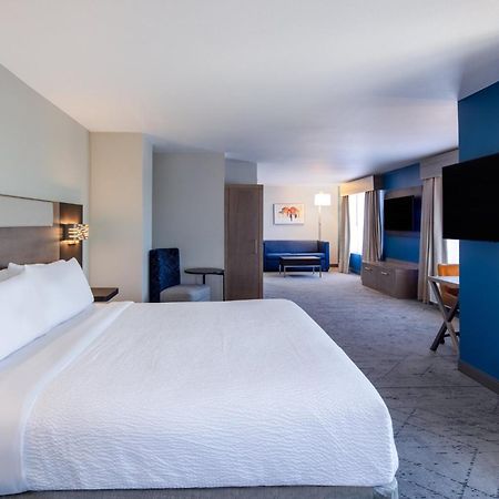Holiday Inn Express Turlock By Ihg Exterior foto
